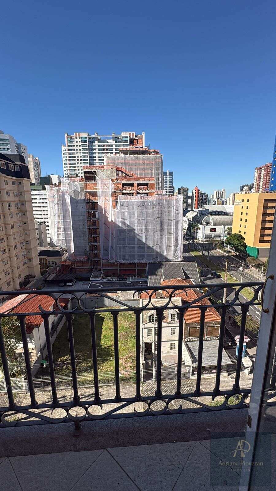 Apartamento à venda com 4 quartos, 227,18m² - Batel,Curitiba