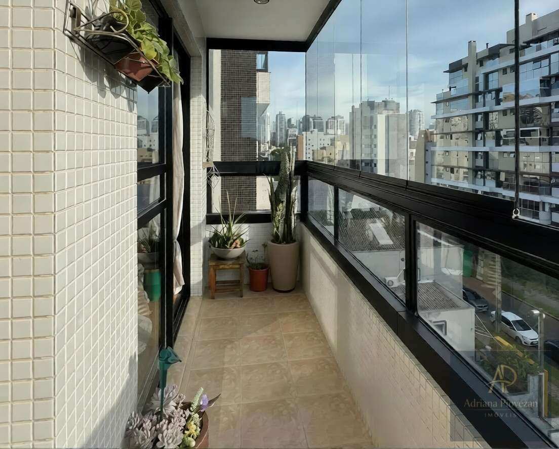  - Apartamento à venda em Curitiba, Água Verde, com 4 quartos, 131m²