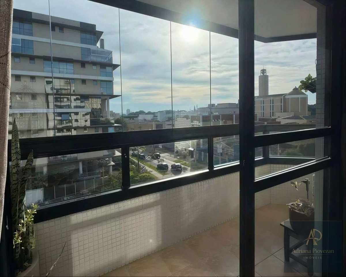 Apartamento à venda com 4 quartos, 131m² - Água Verde,Curitiba