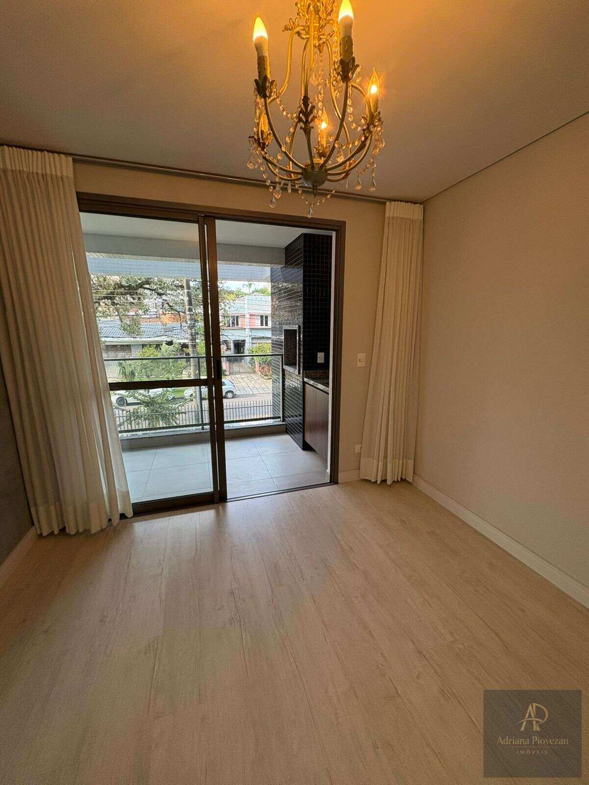  - Apartamento à venda, no Juvevê, com 3 quartos, 105,15m²