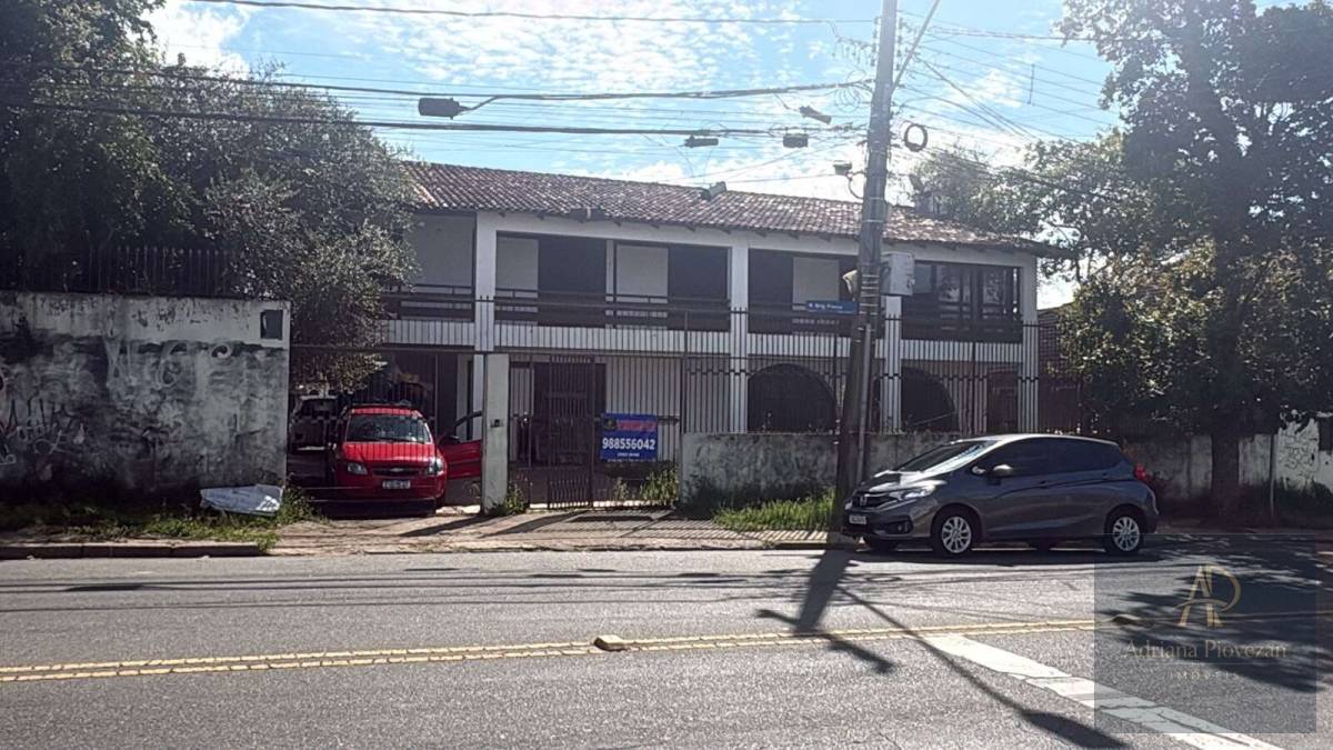 Casa à venda em Curitiba, Parolin, com 6 quartos, 469,16m² - Adriana Piovezan Imóveis