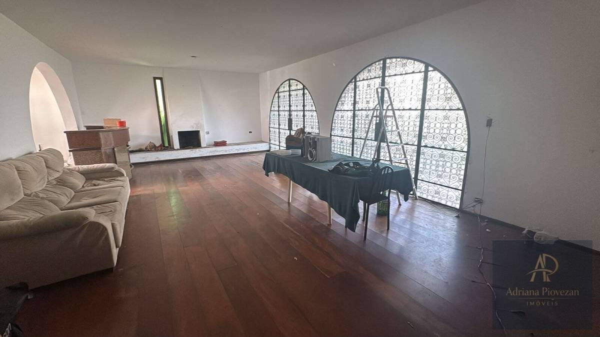  - Casa à venda em Curitiba, Parolin, com 6 quartos, 469,16m²