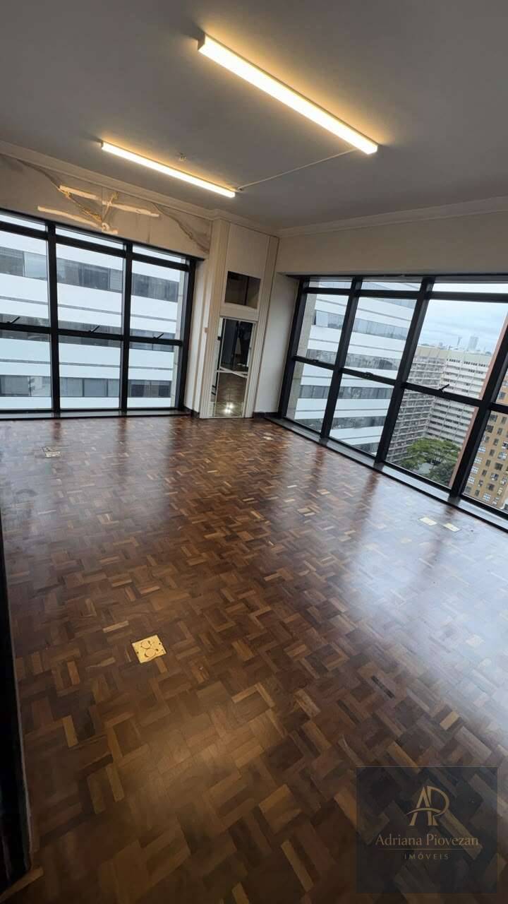Sala comercial para locação com 104m2 no Centro Cívico, CCCA. - Adriana Piovezan Imóveis