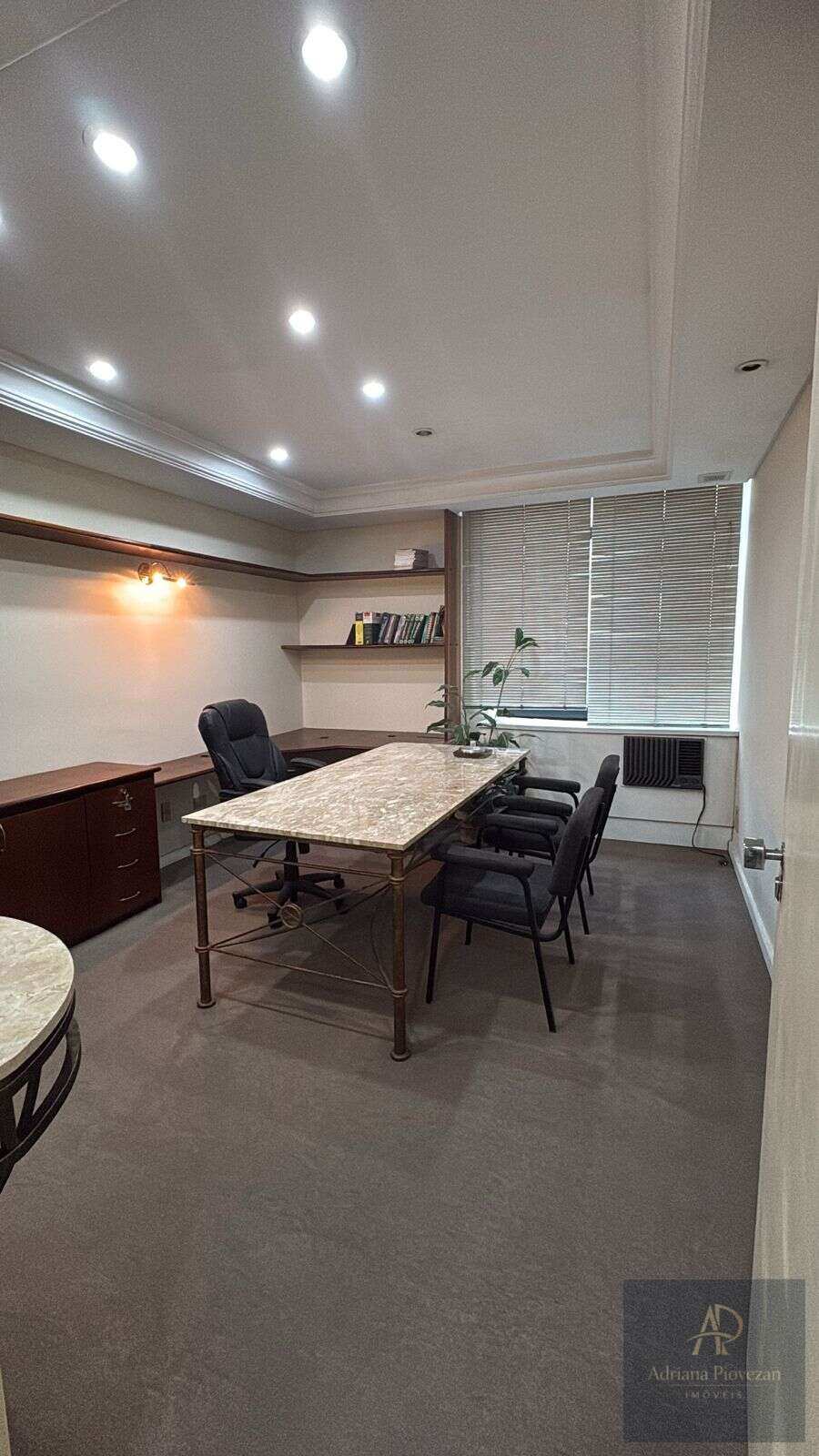 Sala comercial à venda, 55m² - Centro,Curitiba
