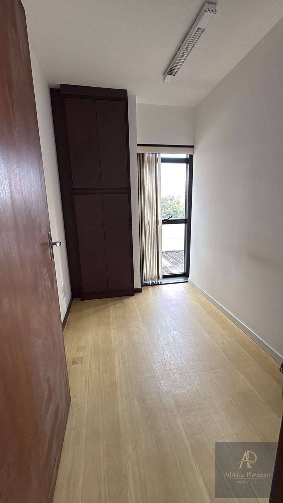  - Sala comercial para alugar, no Centro Comercial Cândido de Abreu em Curitiba, Centro Cívico, 44m²