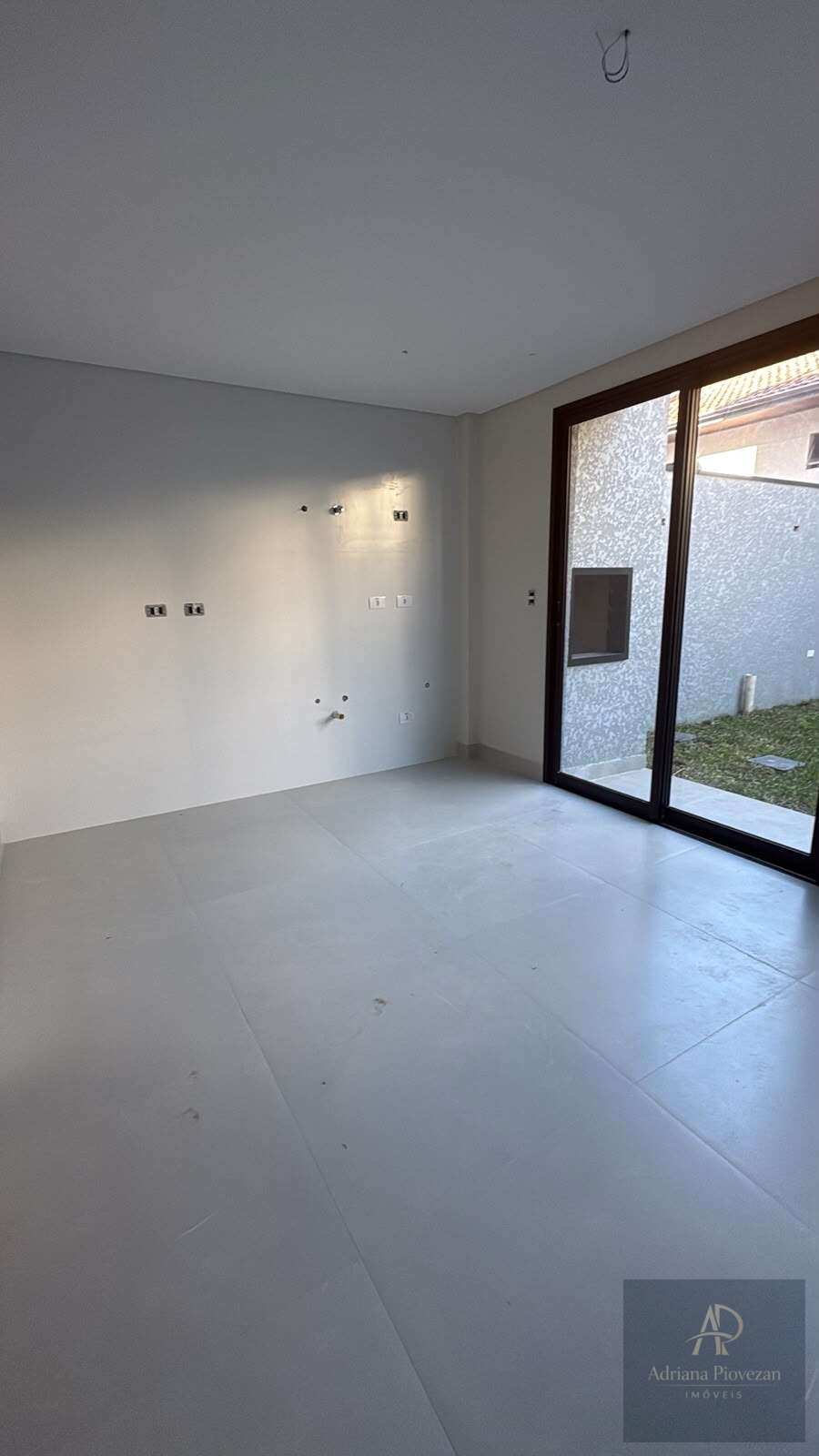 Sobrado em condomínio à venda com 3 quartos, 184m² - Vista Alegre,Curitiba