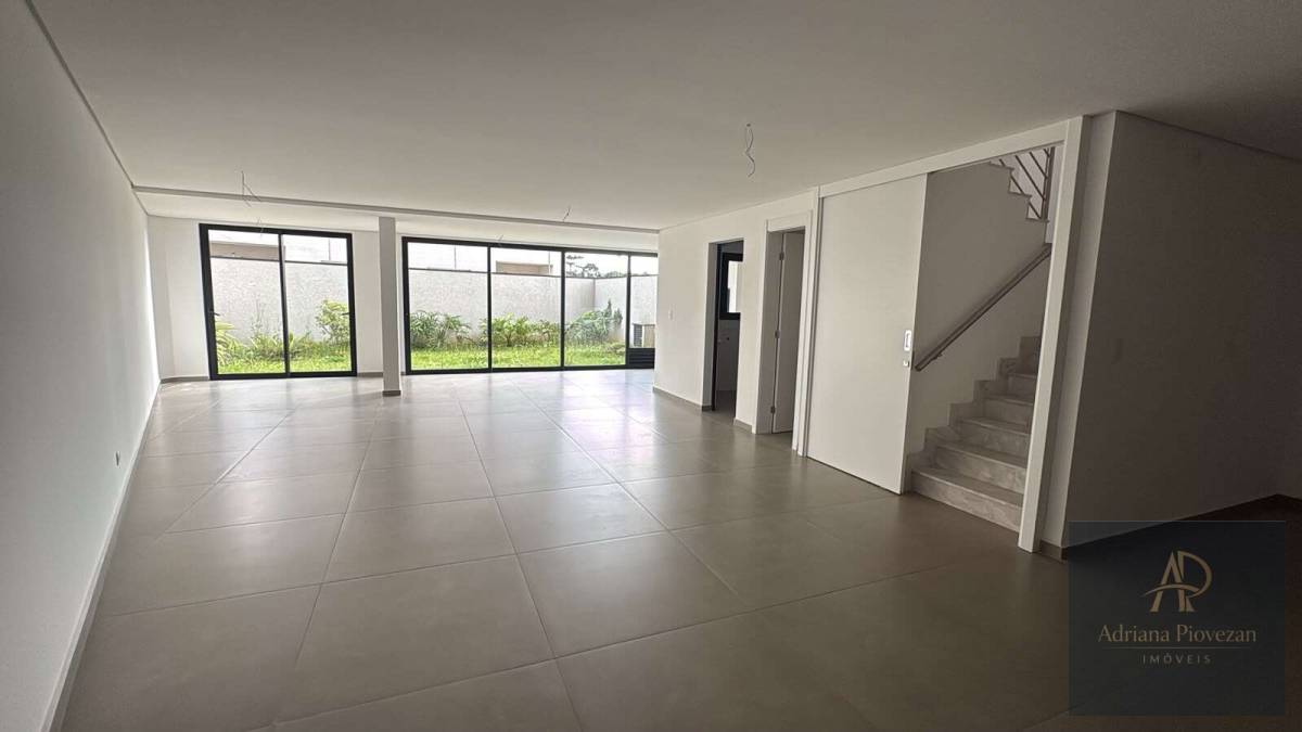  - Sobrado em condomínio à venda em Curitiba, Santo Inacio, com 3 quartos, 294+80,25m²