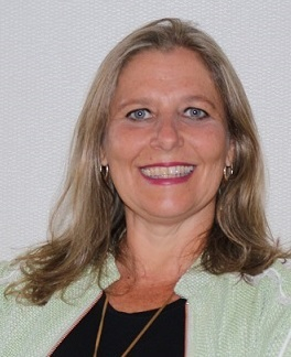 Adriana Piovezan Brandao de Santana